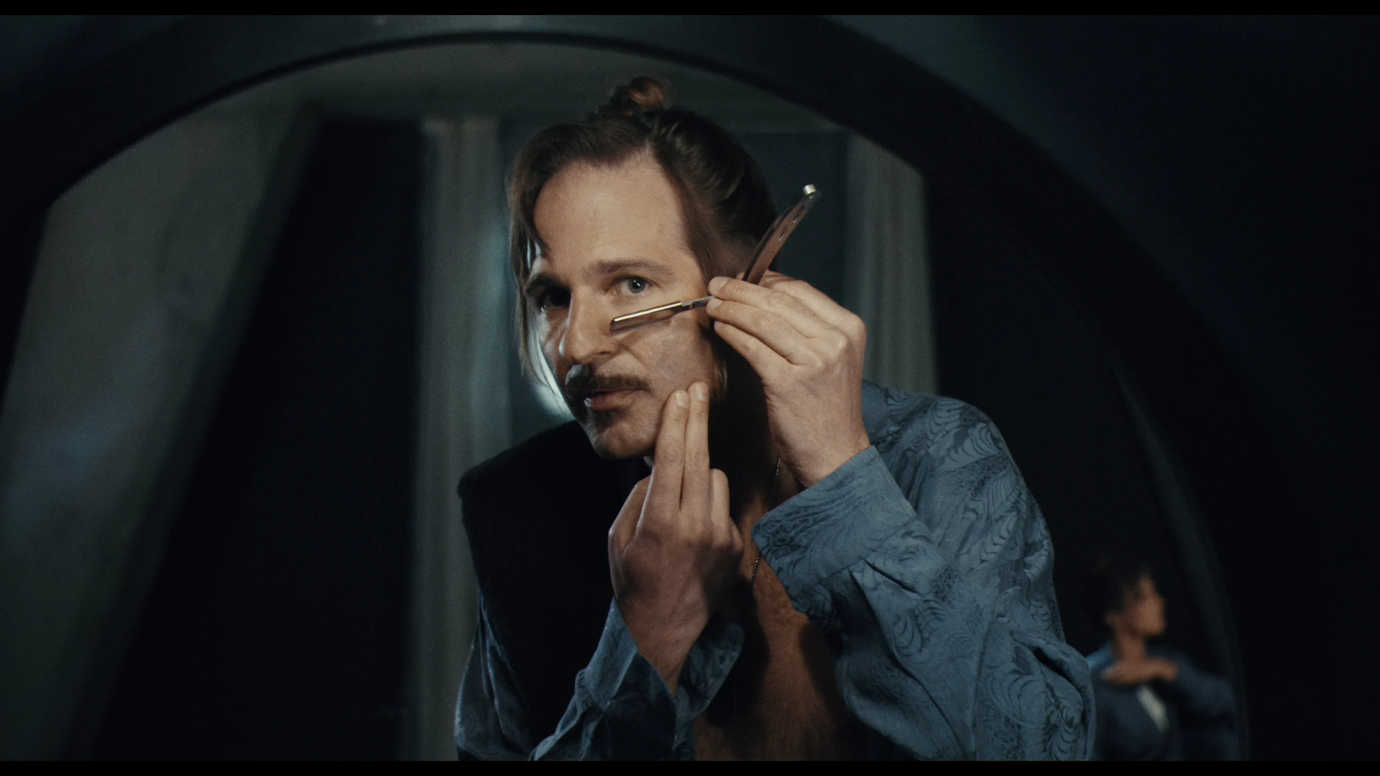 Lies — still 2, color grading by Janik Schoebel