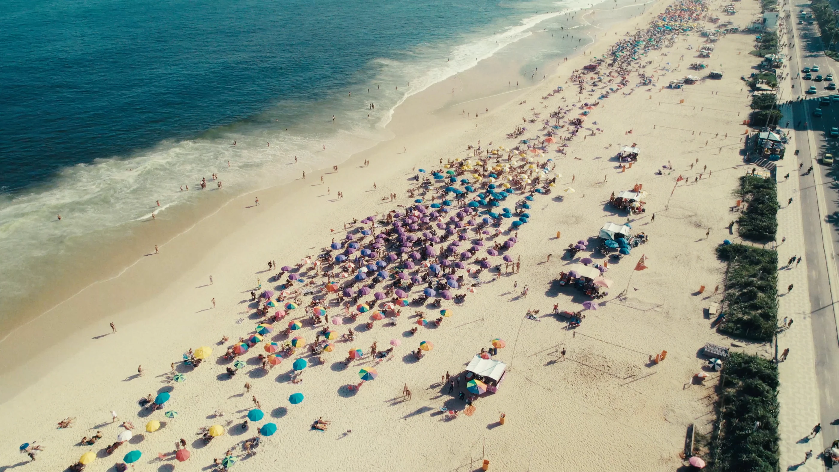 ONE FOOTBALL — still 10, color grading by Janik Schoebel
